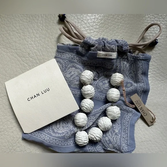 Chan Luu Raffia Pom Pom Cream Drop 5 Tier Earrings - Picture 3 of 3